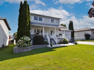 9 Copeland St, Penetanguishene, ON L9M1K3