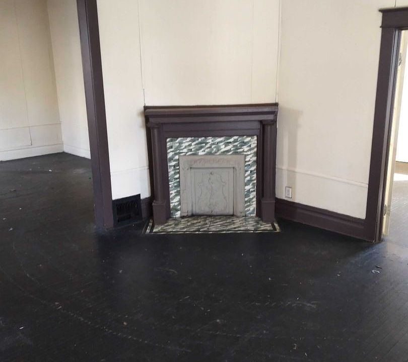 1st image of 842 Lincoln Ave