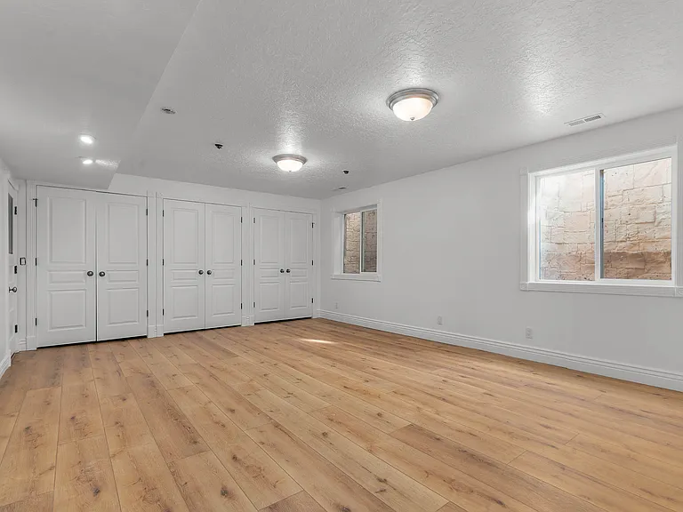 840 S East Mountain Cir — Photo 34