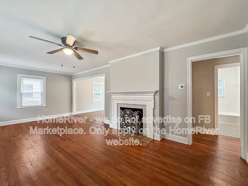 3 bed, 2.0 bath, 1800 sqft, $1,600 — Photo 3