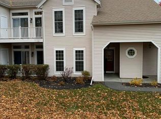 113 Diamond Rock Cir, Troy, NY 12182