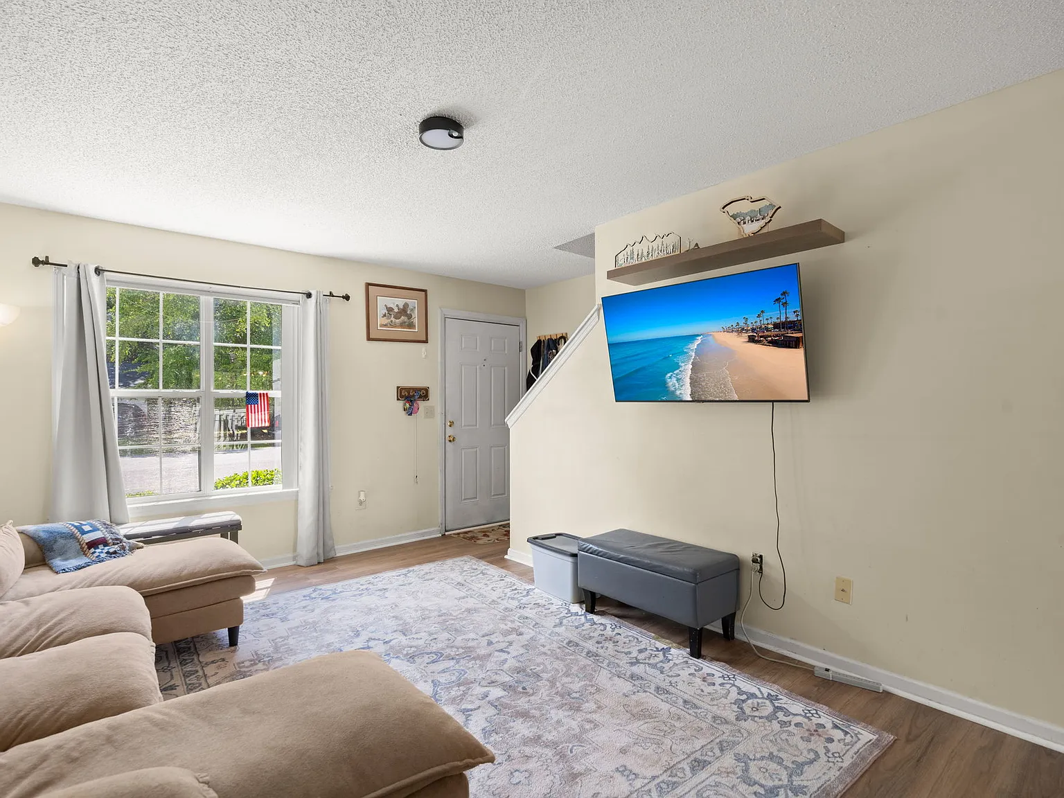 2 bed, 943 sqft, $1,450 — Photo 3