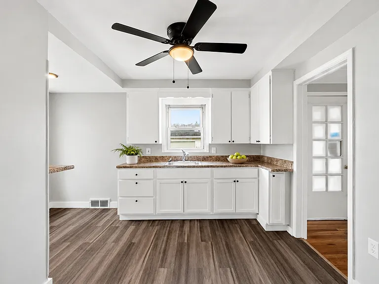 3650 Lindholm Rd — Photo 1