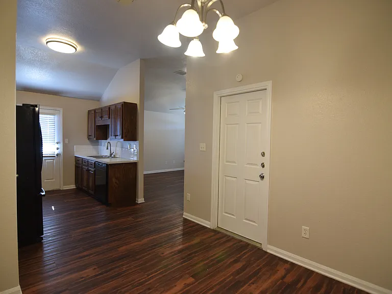 713 Olaf Dr, Temple — Photo 5