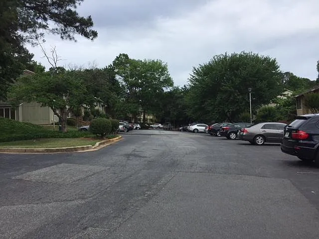 2 bed, 2.5 bath, 1426 sqft, $1,850 — Photo 2