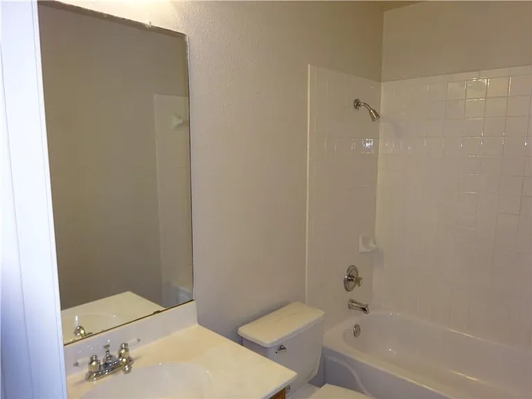 1016 Doras Dr — Photo 13