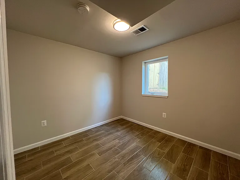 3326 Oxon Run Rd SE — Photo 12