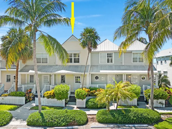 5058 Sunset Village Dr, Duck Key, FL 33050