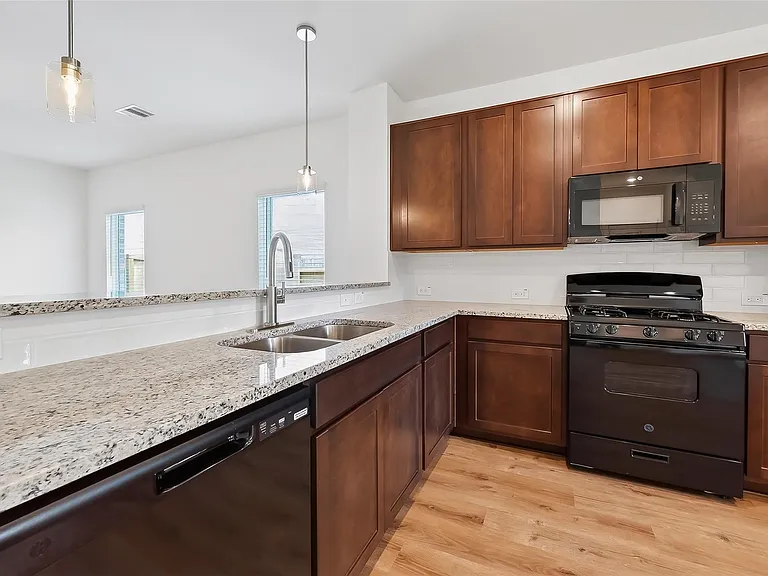 4506 Blue Moutain Laurel — Photo 21