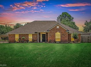 105 Pinehurst Pl #1, Benton, LA 71006