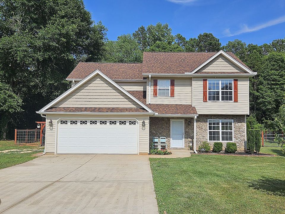 1st image of 322 Heatherbrook Dr