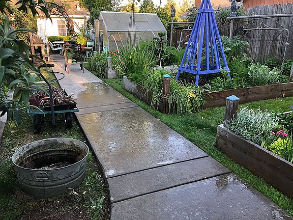 4th image of 6949 Pecan Ave
