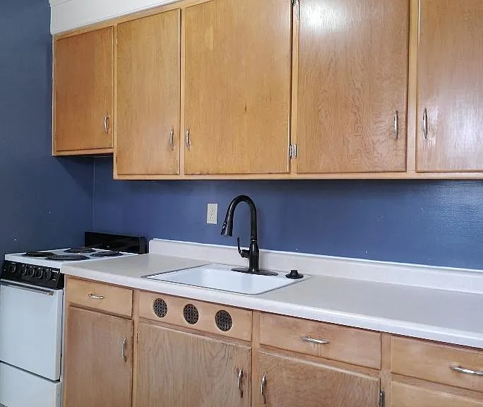 1301 Jewel Ct #1 — Photo 2