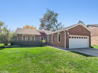 481 Simone Dr, Des Plaines, IL 60016