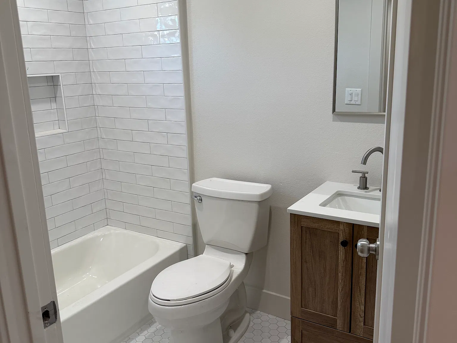 2 bed, 857 sqft, $2,900 — Photo 4