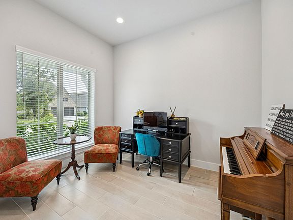 3rd image of 1232 Rushcroft Way