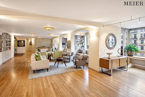 Sold by MEIER | media 22