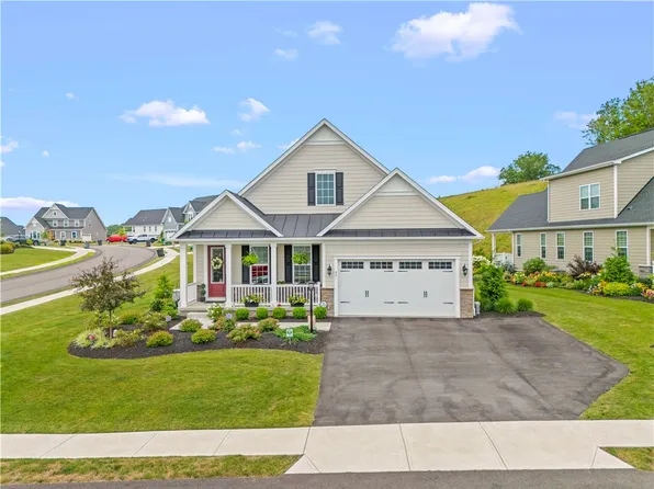 93 Skyview Dr N, Canonsburg, PA 15317