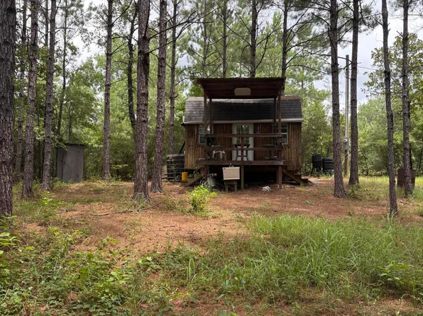 259 Forest Lake Rd, Beaumont, MS 39423