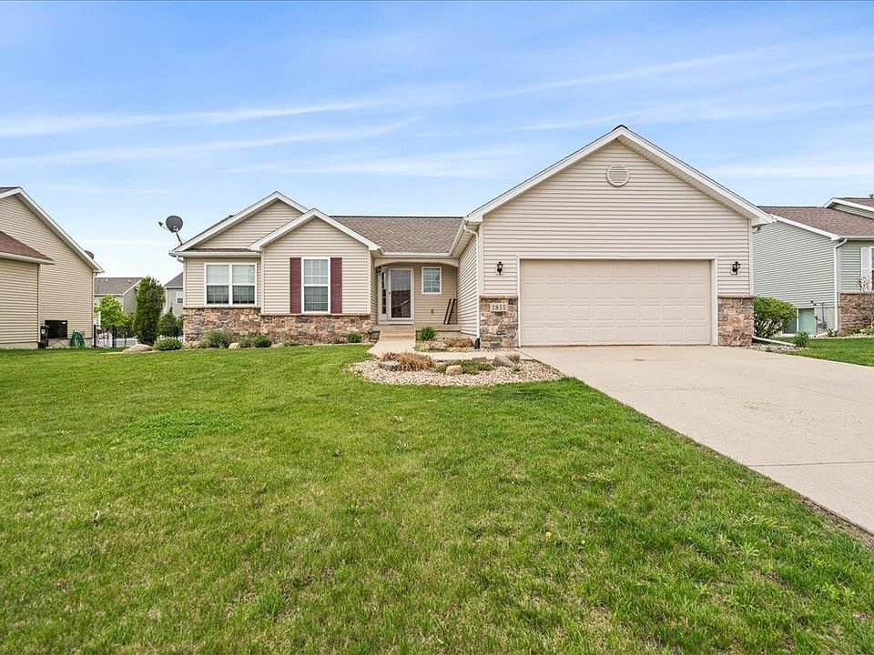 1811 Quail Run Ln, Cedar Falls, IA 50613 | Zillow