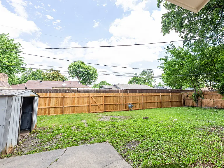 1505 McDonald Dr — Photo 33