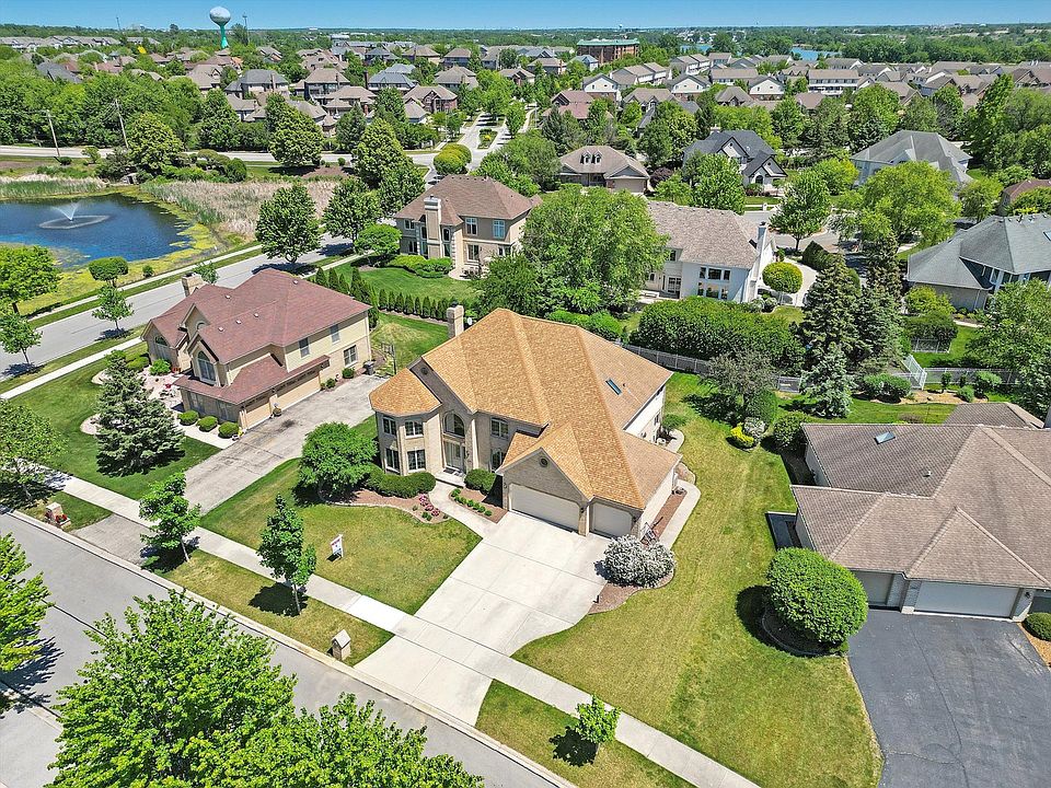1st image of 15609 Lakeside Dr