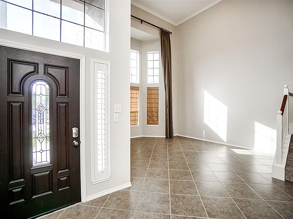 5th image of 2202 Grand Shore Ct