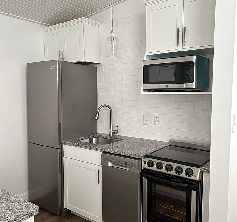 Granite counters and stainless steel appliances