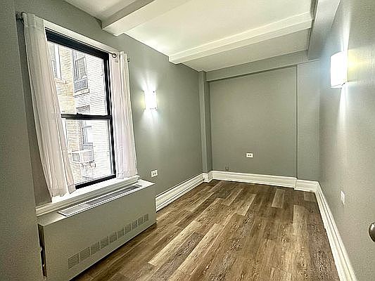 4th image of 240 W 73rd St APT 608