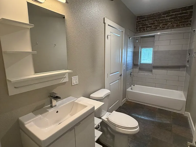 601 Linden Ave #201 — Photo 9