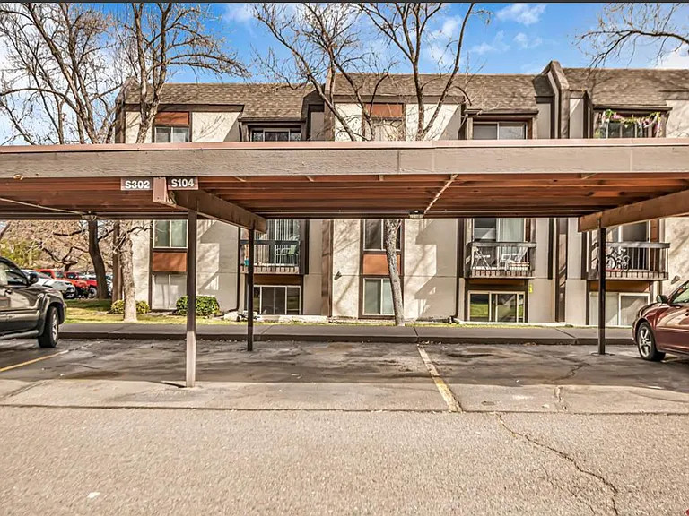 3146 Lakeside Dr — Photo 13