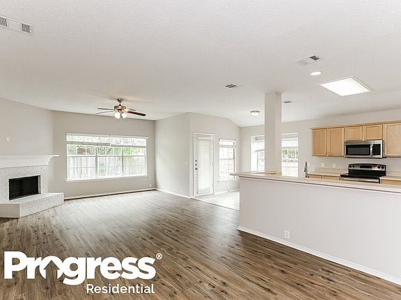 3rd image of 8409 Orleans Ln