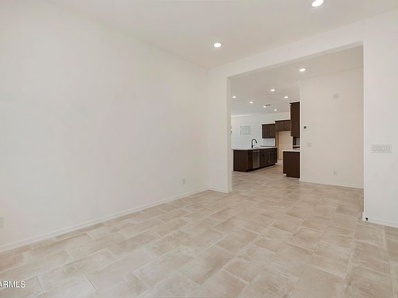 4th image of 14546 W ALEXANDRIA Way