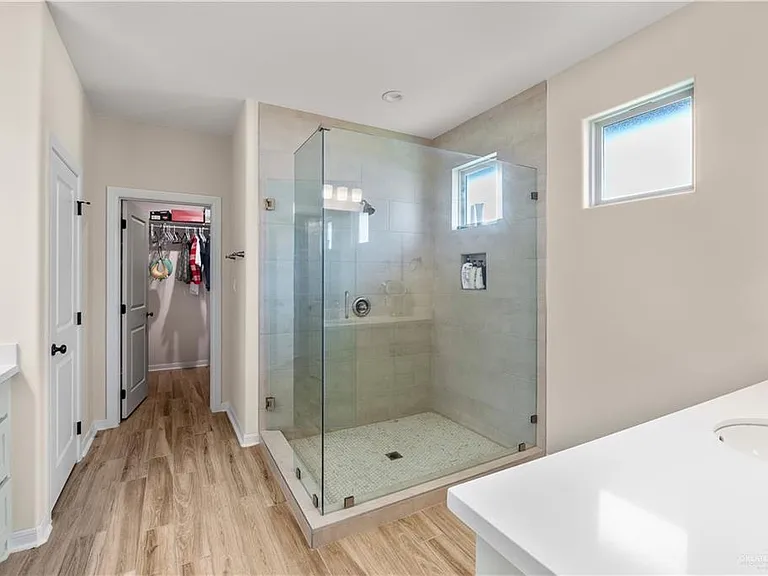 13813 Belle Ct — Photo 6