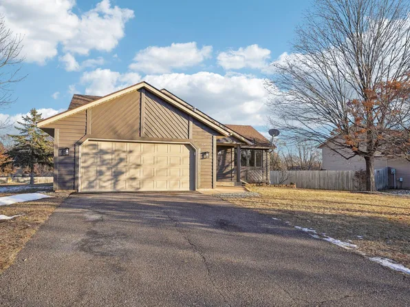 13359 Swallow St NW, Andover, MN 55304