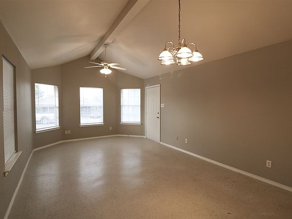 5th image of 2413 Severita Ln