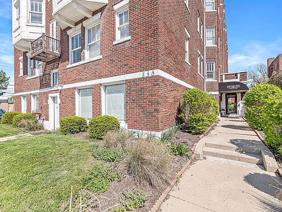2nd image of 230 E 9th St APT 107