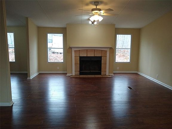 3rd image of 123 Dorion Dr