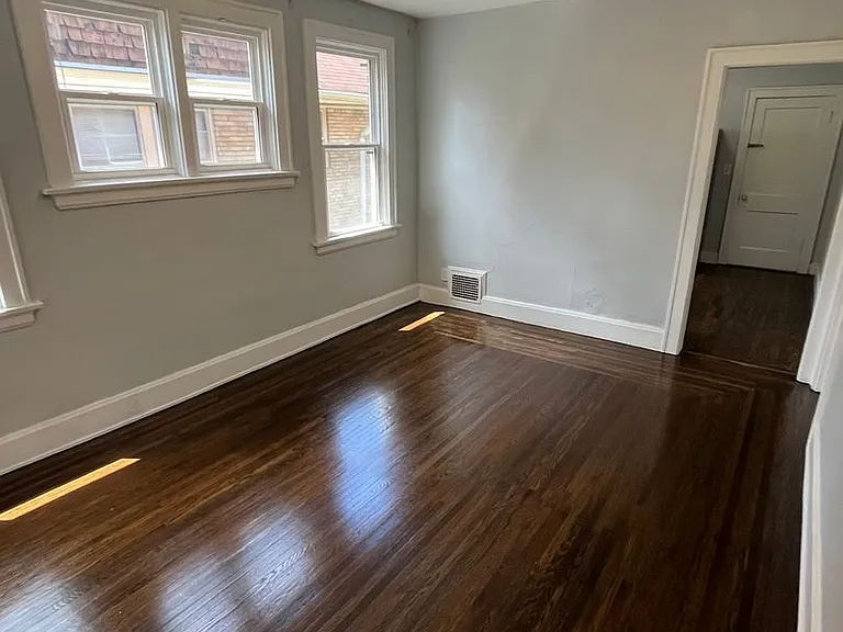 682 Greenwood Ave — Photo 12