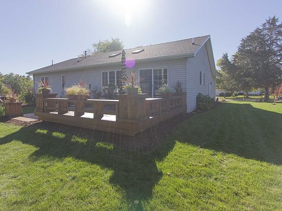 3rd image of 625 N Jacqualine Ln