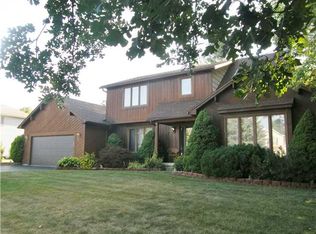 33 Pinewood Knl, Rochester, NY 14624