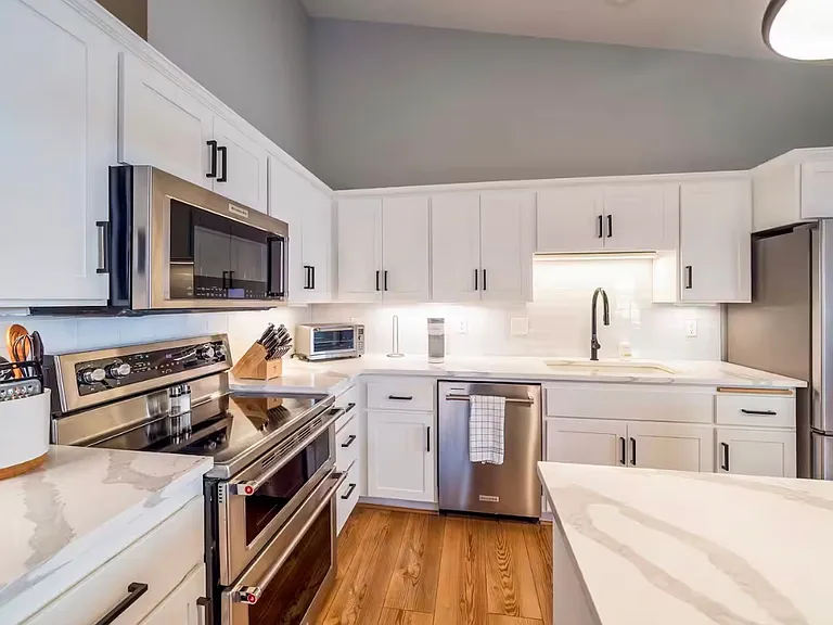 20577 Prospector Loop — Photo 3