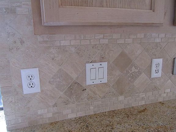 3rd image of 2707 Colonial Lakes Dr
