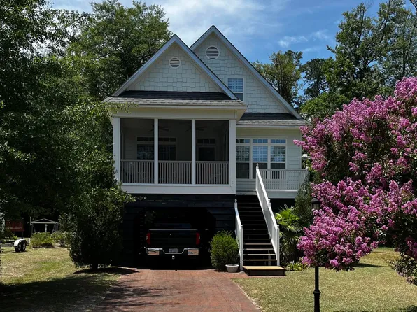 97 Woodbury Road, Elizabethtown, NC 28337