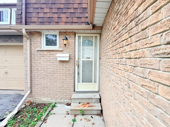 1028 Bridletowne Cir, Toronto, ON M1W 2H8