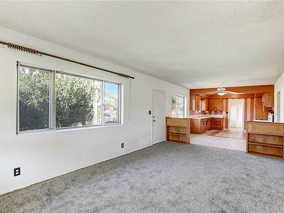 5th image of 901 E Mayberry Ave