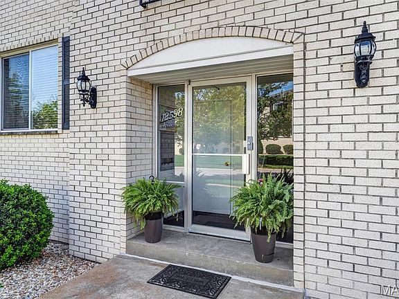 3rd image of 12598 Chardin Pl APT 3