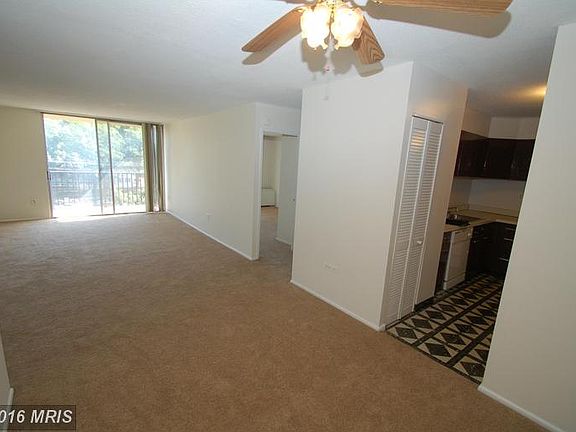 2nd image of 4600 S 4 Mile Run Dr APT 605