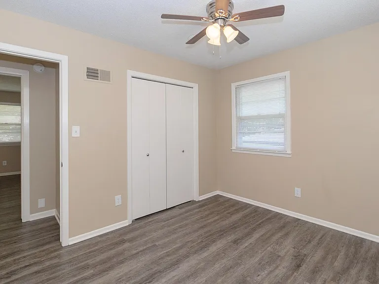6700 NW Evelyn St — Photo 14