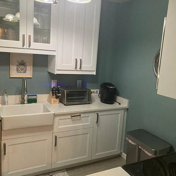 110 Maple Pl #8 — Photo 9